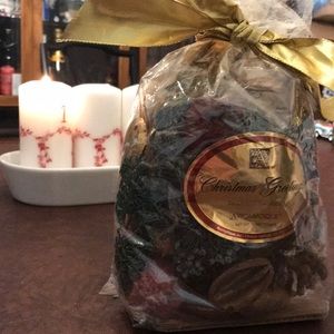 Extremely rare Aromatique Christmas greetings decorative fragrance in packaging